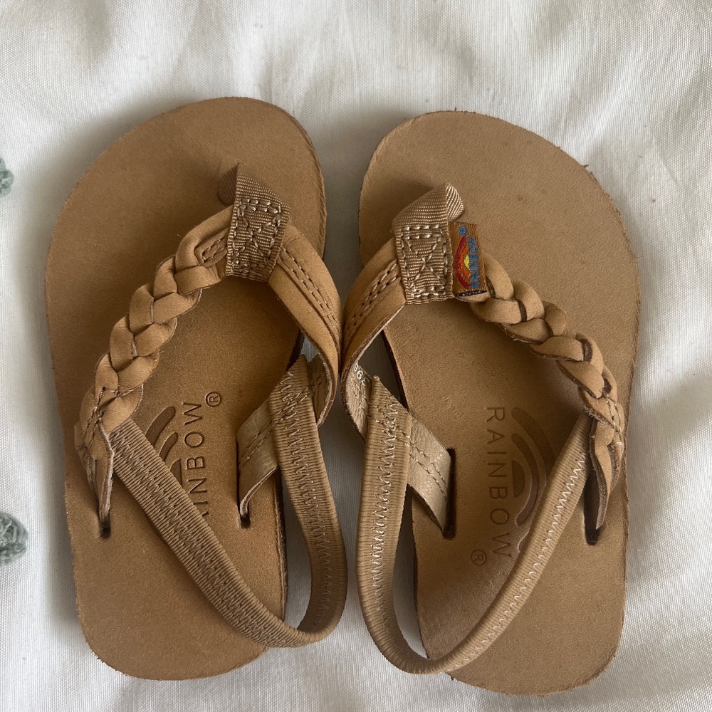 Toddler Girls Braided Brown Rainbow Flip Flops size 3